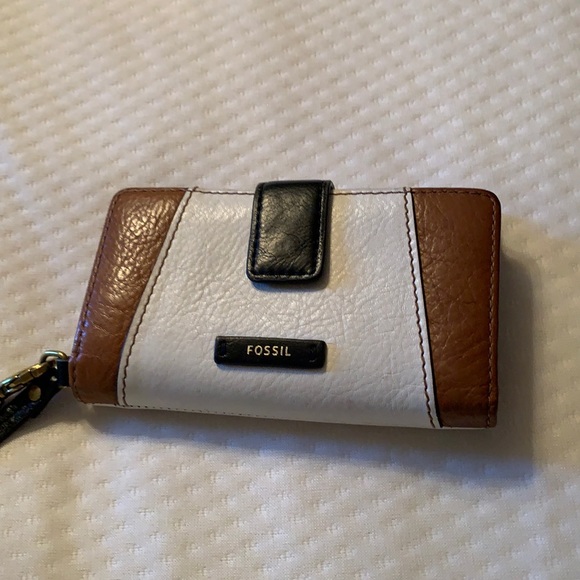 Fossil Colourblock Phone Wallet - Picture 1 of 1